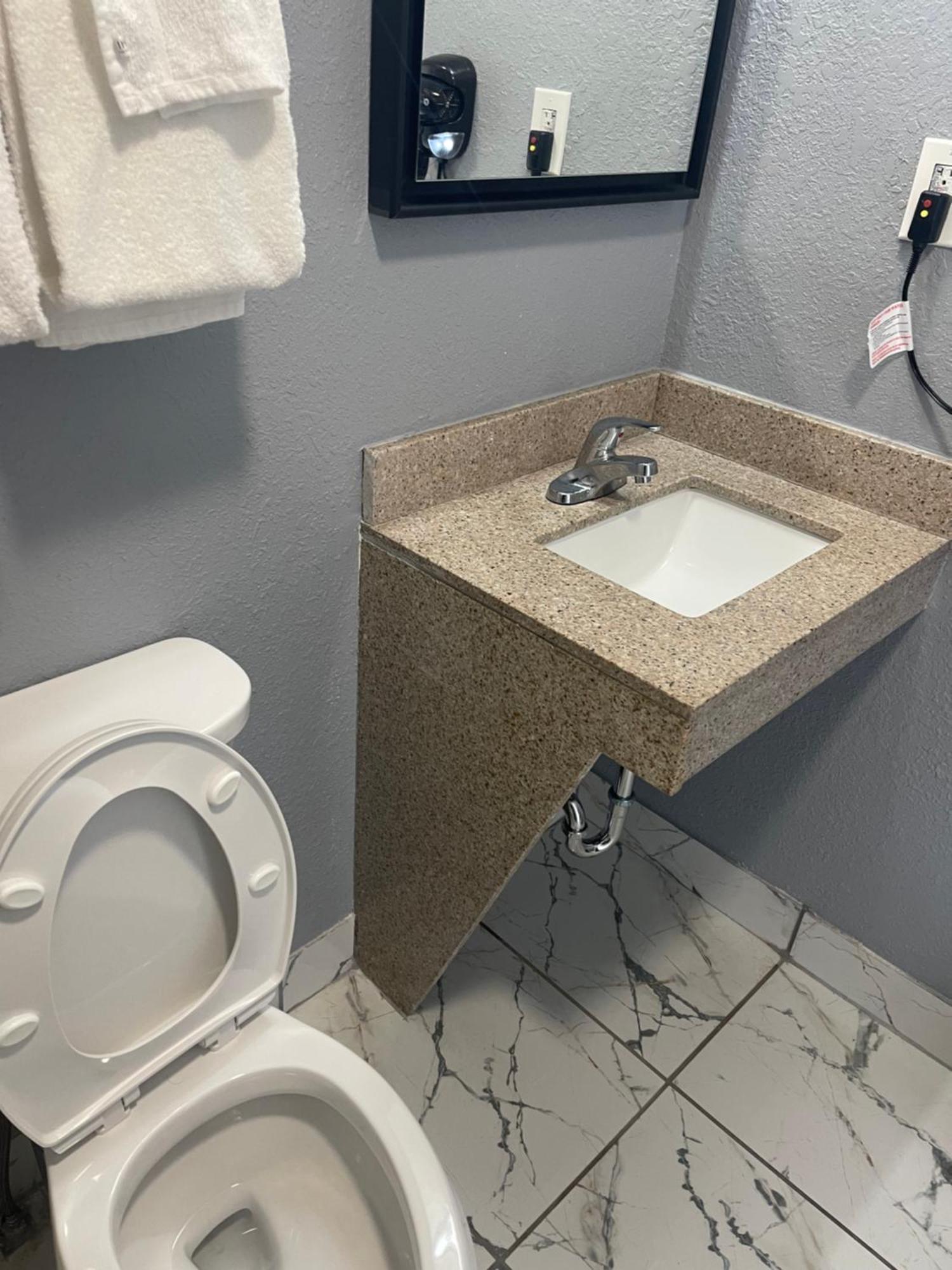 Americas Best Value Inn-Savannah Dış mekan fotoğraf